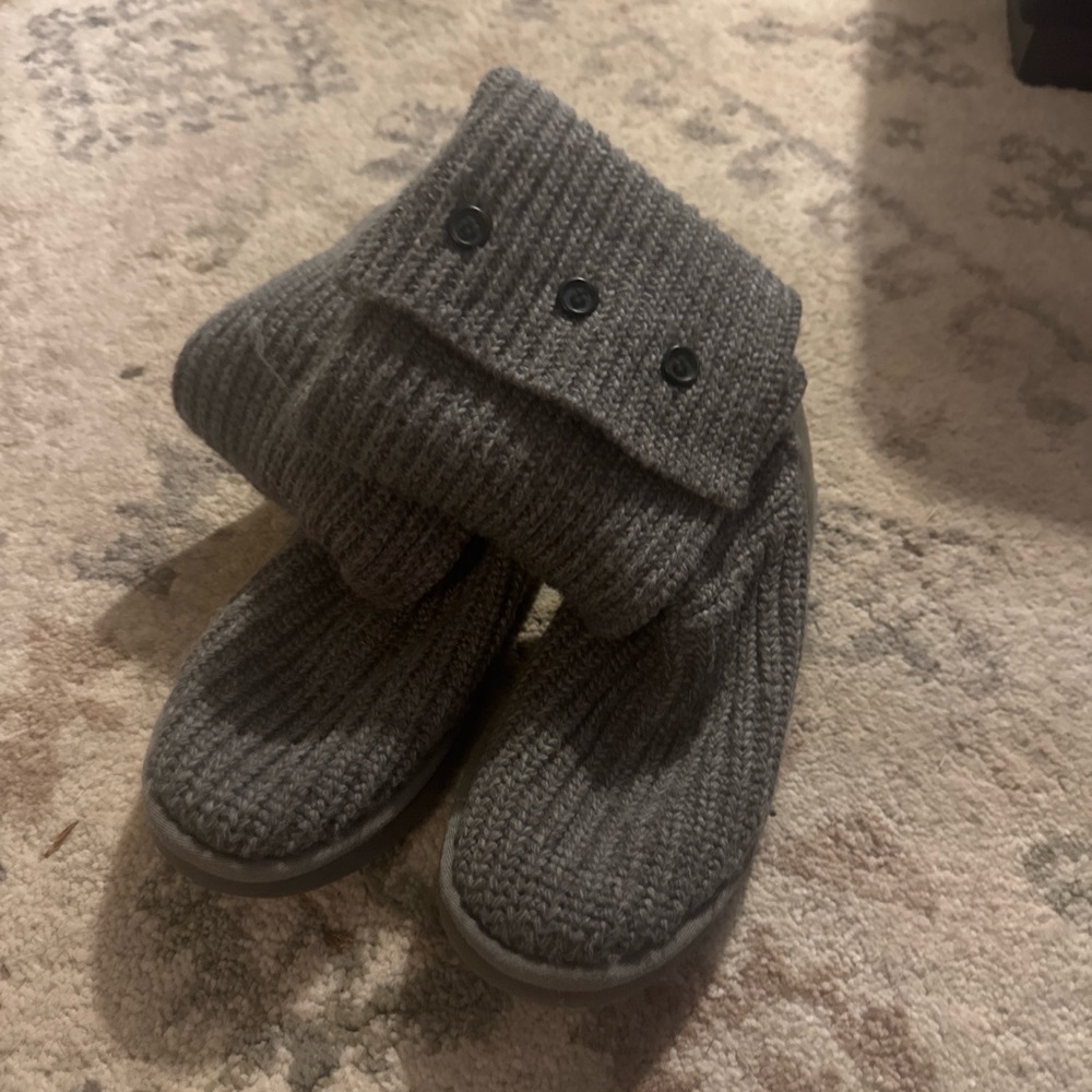 UGG sweater boots in gray